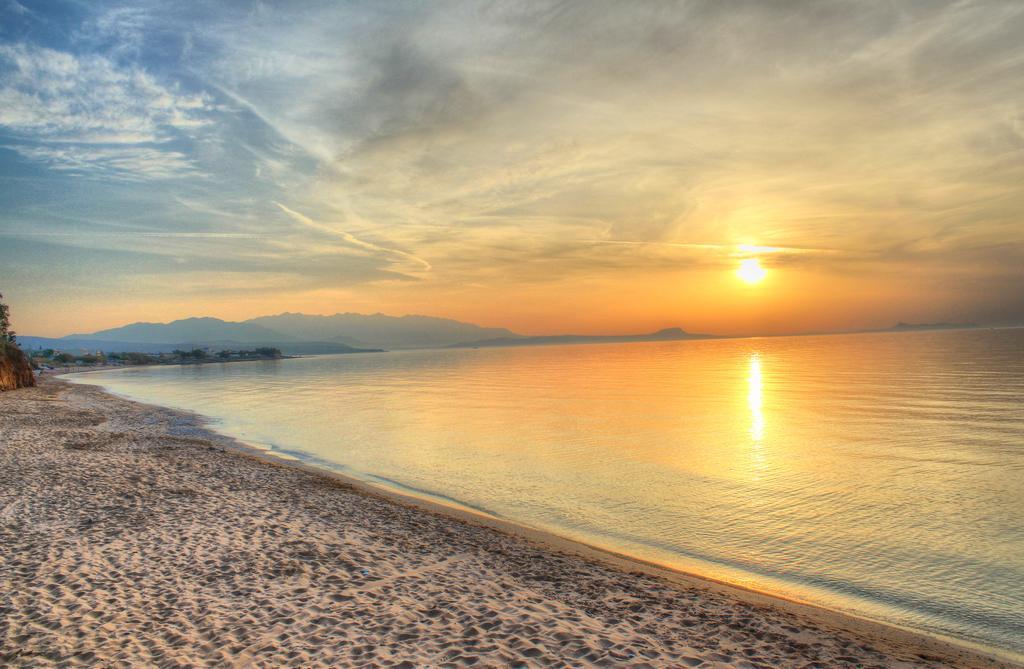 Alkionis Beach Stavromenos Bagian luar foto