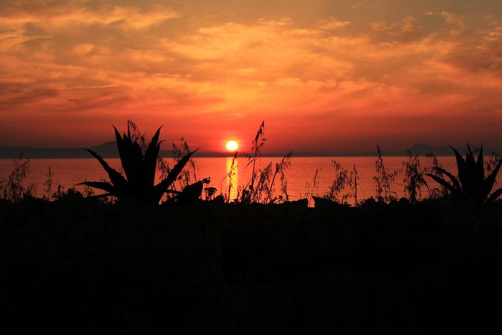 Alkionis Beach Stavromenos Bagian luar foto